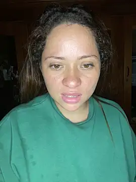 Webcam Model (Jannieth)  is live.Free join now!