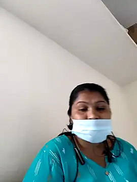 Webcam Model (tamil_Miraclequeen)  is live.Free join now!