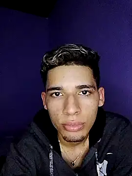 flavioaponte - Flavioaponte's free webcam - UK Sex Cams