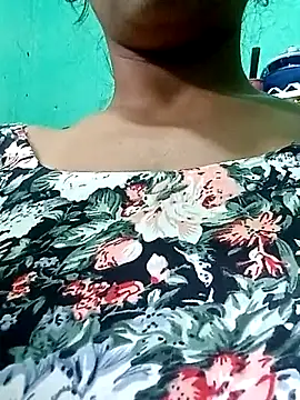 Webcam Model (your_favourite_bhabhi)  is live.Free join now!
