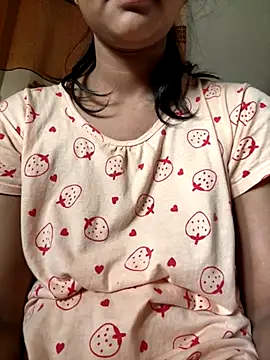 Webcam Model (miss-amelia9)  is live.Free join now!