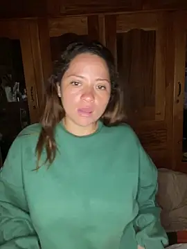 Webcam Model (Jannieth)  is live.Free join now!