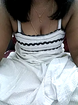 Webcam Model (Tamil_Vishalini)  is live.Free join now!