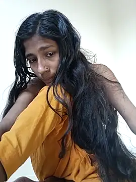 Webcam Model (Noughty-sexy)  is live.Free join now!