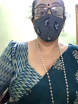 Webcam Model (sweet-lotus)  is live.Free join now!