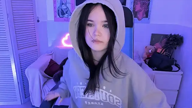 elainebeness - Elainebeness's free webcam