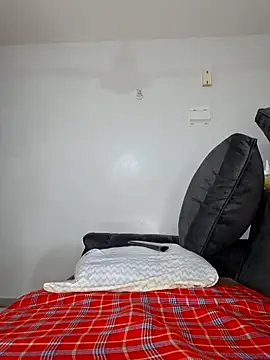 nubian_berry (Ask my age) - Spread ass in doggy