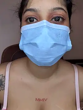 Webcam Model (Hidden__________soul)  is live.Free join now!