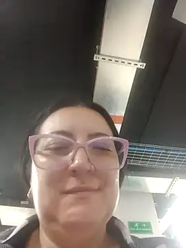 Webcam Model (Monserratizzy)  is live.Free join now!