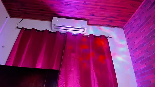 tinixmorgan - TinixMorgan's free webcam - UK Sex Cams