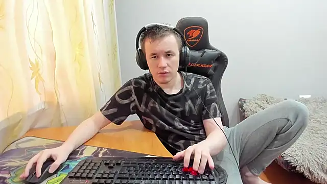 iliaskrislove - Iliaskrislove's free webcam - UK Sex Cams