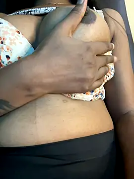 Webcam Model (its_ur_flora)  is live.Free join now!