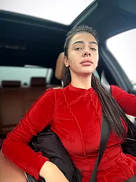 Webcam Model (LaraVegas_)  is live.Free join now!