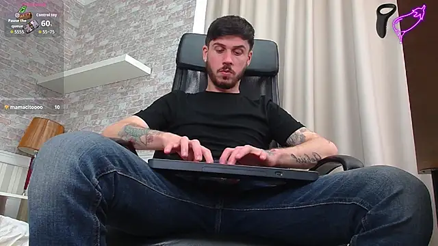 jonahshaw - JonahShaw's free webcam