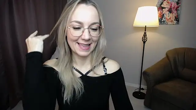 Live sex cam of Ava_Elior