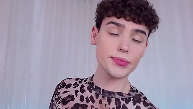 robbycharming (M young) - play with asshole:tongue: