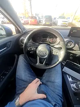 jk1981jk (Ask my age) - Pul forskin back an hold it