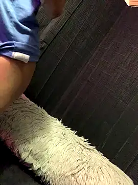 Webcam Model (Rakiyahcharms)  is live.Free join now!