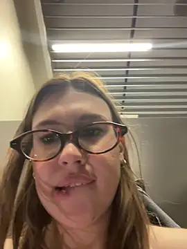 Webcam Model (RinaCat)  is live.Free join now!