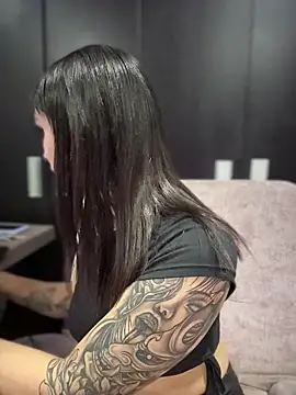 isabella-teen - Isabella-Teen's free webcam - UK Sex Cams