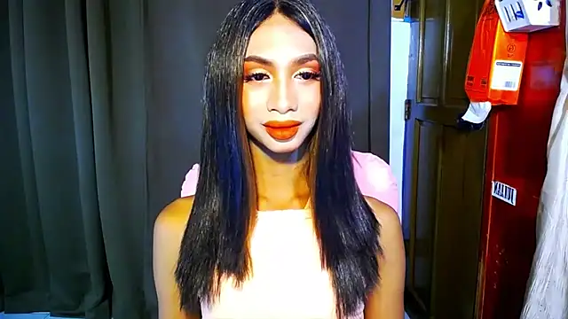 prettylatiina - PrettyLatiina's free webcam - UK Sex Cams