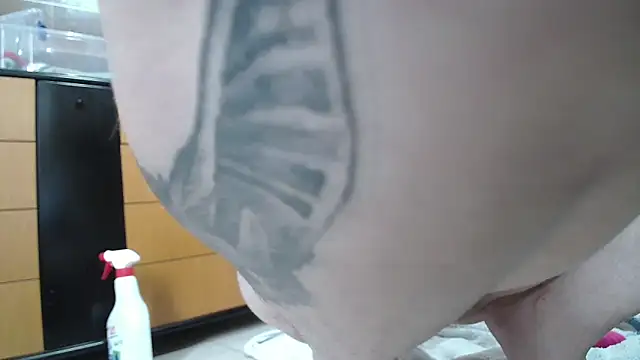 Honey2Bad from StripChat is Freechat