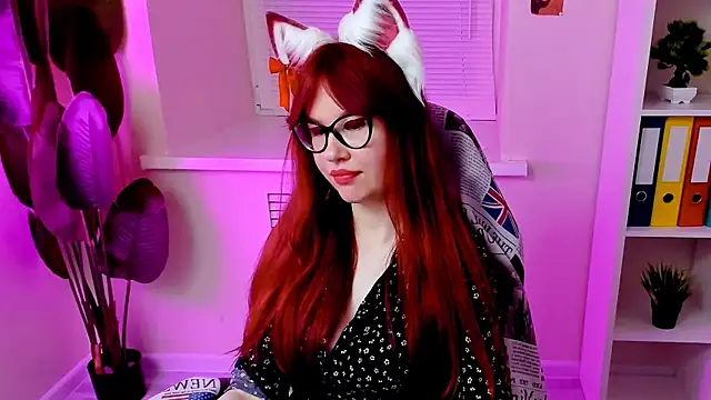 carolgiggly - CarolGiggly's free webcam - UK Sex Cams