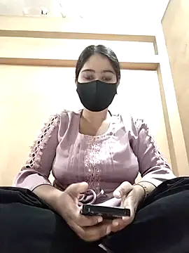 Webcam Model (Magical_Girl-)  is live.Free join now!