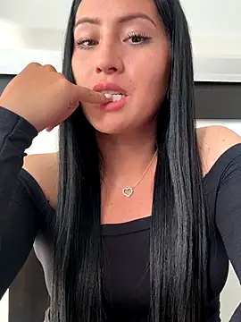 sara_luna_ - Sara_luna_'s free webcam - UK Sex Cams