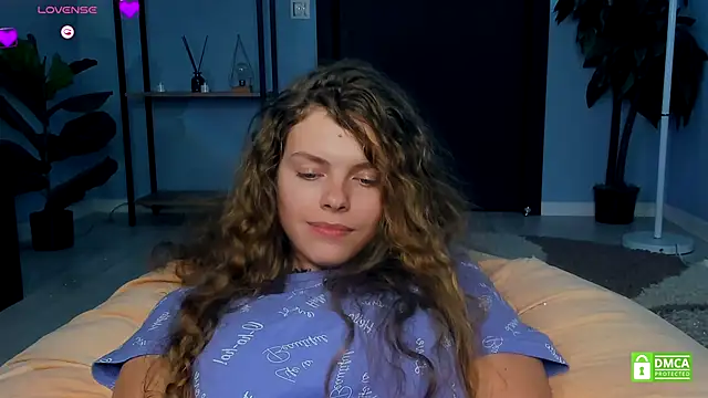 rayanenlia - RayaNenlia's free webcam - UK Sex Cams