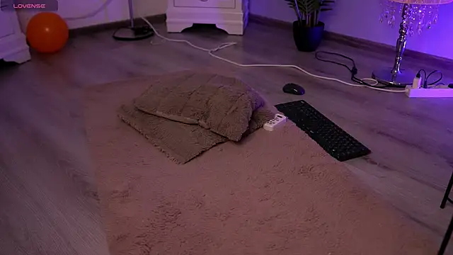 hotmollyx - HotMollyX's free webcam - UK Sex Cams