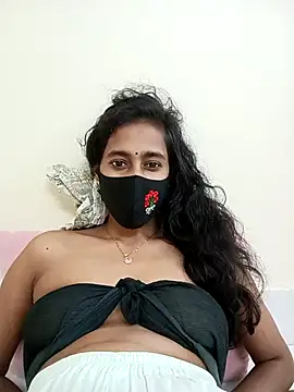 Webcam Model (Softecho-03)  is live.Free join now!