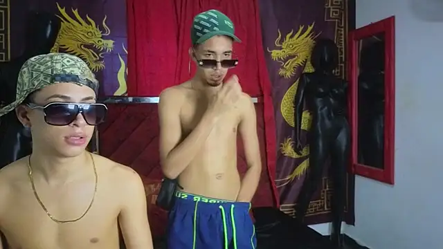 Scoundrel_Room live cam screenshot males on Ohstagram — Live Cams & Adult Streams