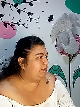 curvy_diva_ - Curvy_diva_'s free webcam - UK Sex Cams