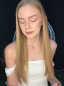 milamoone - MilaMoone's free webcam - UK Sex Cams