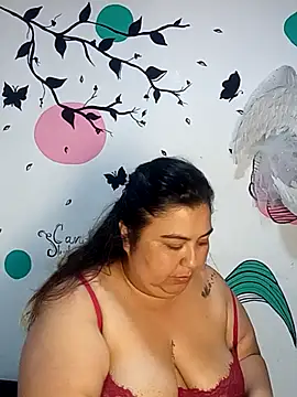 Webcam Model (curvy_diva_)  is live.Free join now!