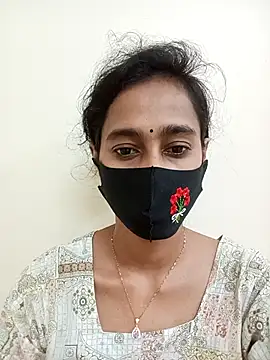 Webcam Model (Softecho-03)  is live.Free join now!