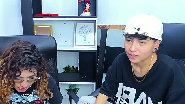 emilirouse_ - EmiliRouse_'s free webcam - UK Sex Cams