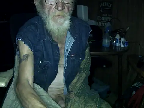 Aldick68 live cam screenshot male from United States on OhMiBod.Show — Interactive Live Cam Play