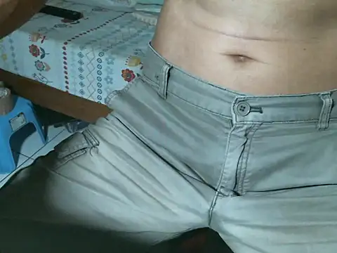 triangle0623 (Ask my age) - Masturbating in underwear