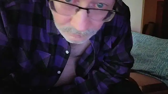 cumloverboyxx69 - Cumloverboyxx69's free webcam - UK Sex Cams