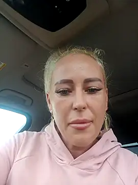 blonda-sexy - Blonda-sexy's free webcam - UK Sex Cams