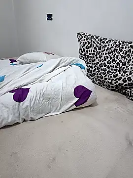 carlina28 - Carlina28's free webcam - UK Sex Cams