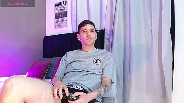 matteo12_ - Matteo12_'s free webcam - UK Sex Cams