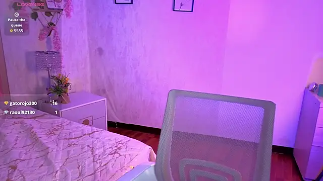  RobinBennett chat room