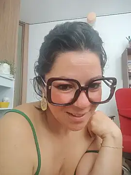 Webcam Model (disneey2888)  is live.Free join now!