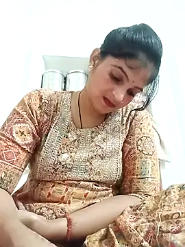 Webcam Model (Mohni_love)  is live.Free join now!