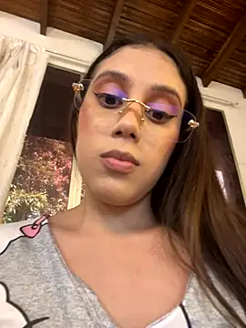 Webcam Model (Harley_J_)  is live.Free join now!