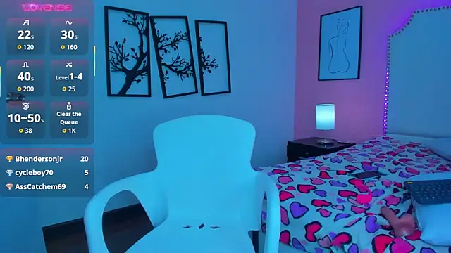 _emma_whiitee_ - _Emma_whiitee_'s free webcam - UK Sex Cams