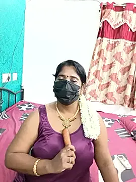 Webcam Model (tamil-aunt)  is live.Free join now!